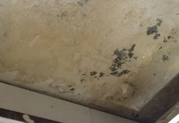 辰溪阳台漏水维修公司分享下辰溪卫生间渗水维修需要注意哪些问题。
