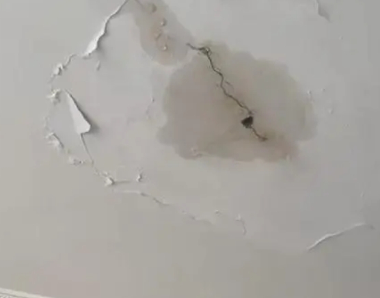辰溪阳台漏水维修公司分享下屋面防水工程质量问题原因分析